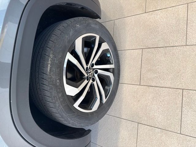 Thumbnail: 2023 Volkswagen Atlas - 6