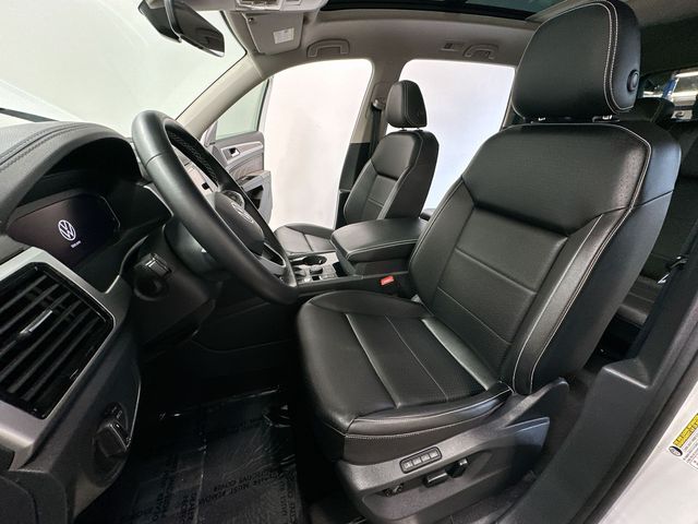 Thumbnail: 2023 Volkswagen Atlas - 24