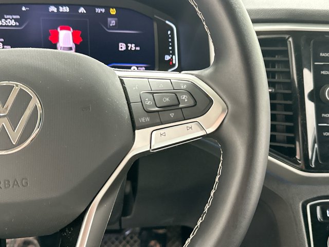 Thumbnail: 2023 Volkswagen Atlas - 19
