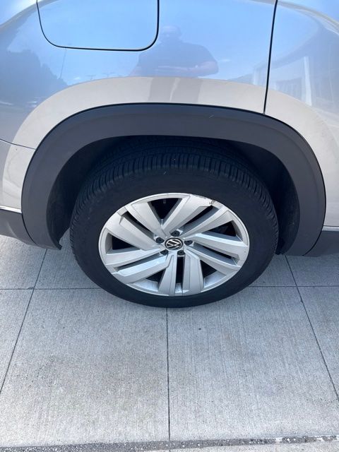 Thumbnail: 2021 Volkswagen Atlas - 10