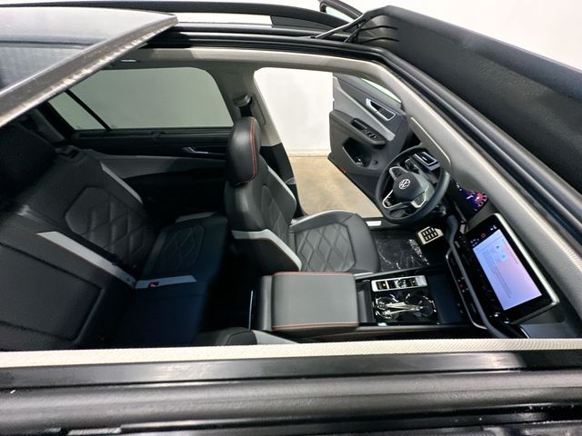 Thumbnail: 2026 Volkswagen Atlas - 10