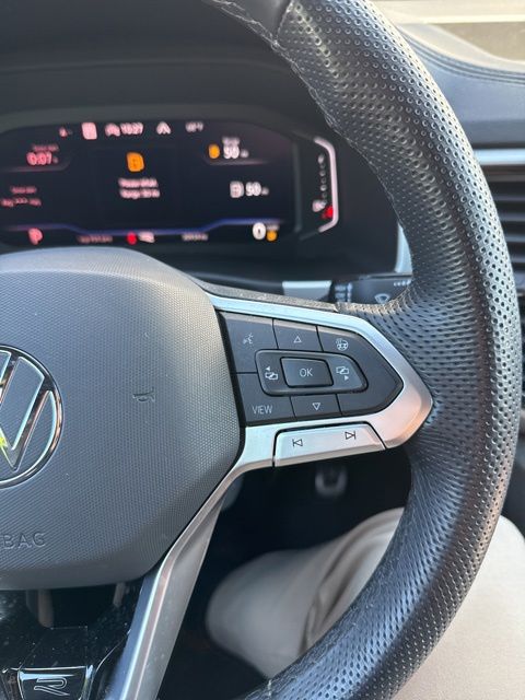 Thumbnail: 2023 Volkswagen Atlas - 17