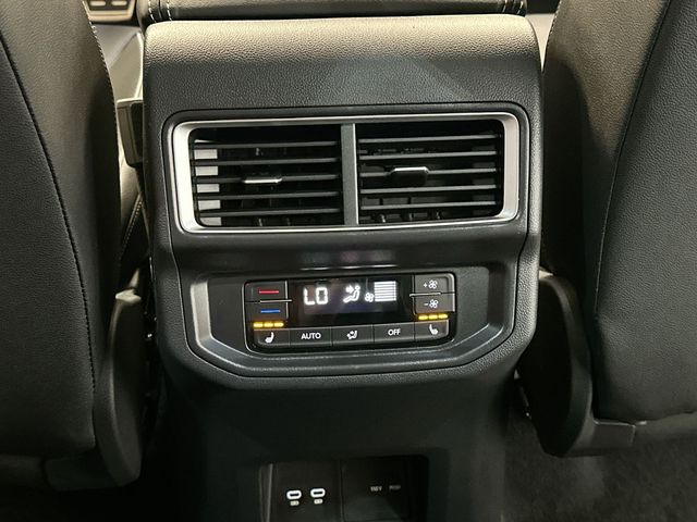 Thumbnail: 2026 Volkswagen Atlas - 24