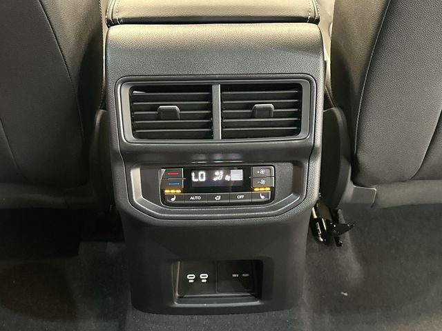 Thumbnail: 2026 Volkswagen Atlas - 24