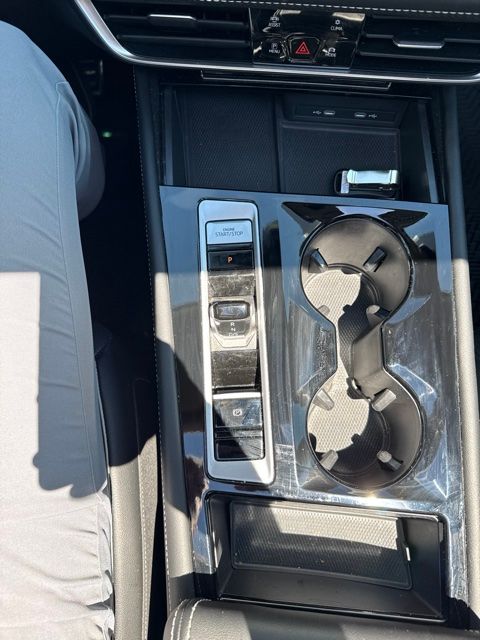 Thumbnail: 2024 Volkswagen Atlas - 8
