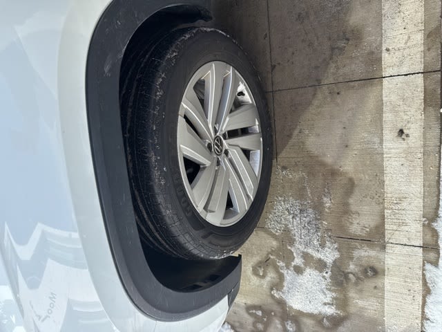 Thumbnail: 2023 Volkswagen Atlas - 15