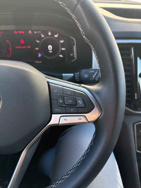 Thumbnail: 2023 Volkswagen Atlas - 17