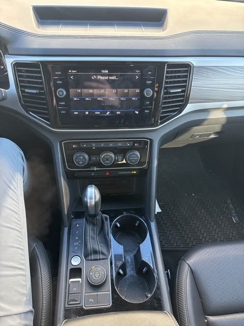 Thumbnail: 2023 Volkswagen Atlas - 21