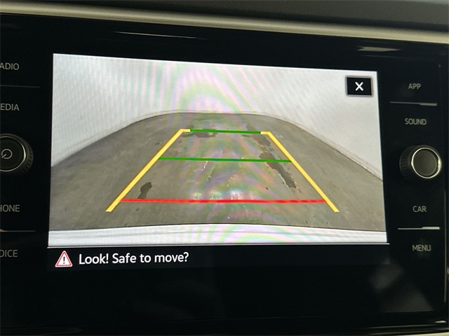 Thumbnail: 2023 Volkswagen Atlas - 23