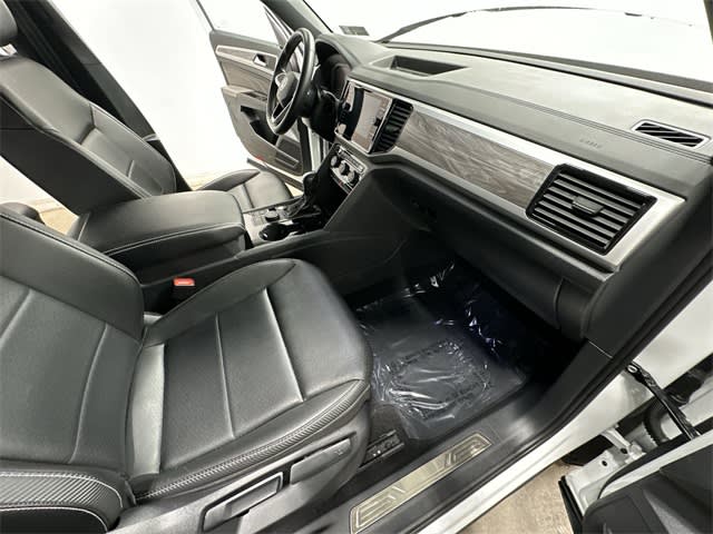 Thumbnail: 2023 Volkswagen Atlas - 14