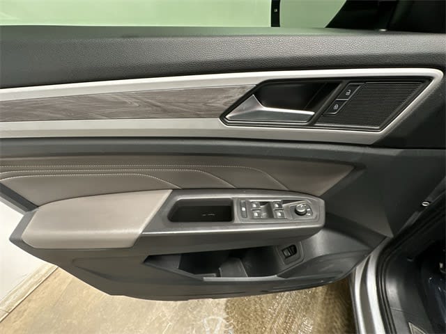 Thumbnail: 2022 Volkswagen Atlas - 25