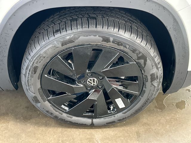 Thumbnail: 2026 Volkswagen Atlas - 8