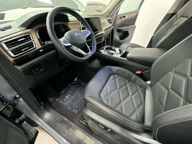 Thumbnail: 2026 Volkswagen Atlas - 10