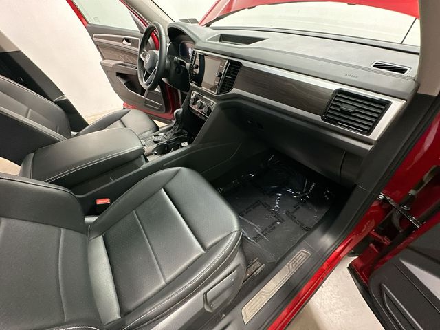 Thumbnail: 2023 Volkswagen Atlas - 14