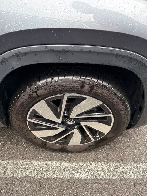 Thumbnail: 2024 Volkswagen Atlas - 6