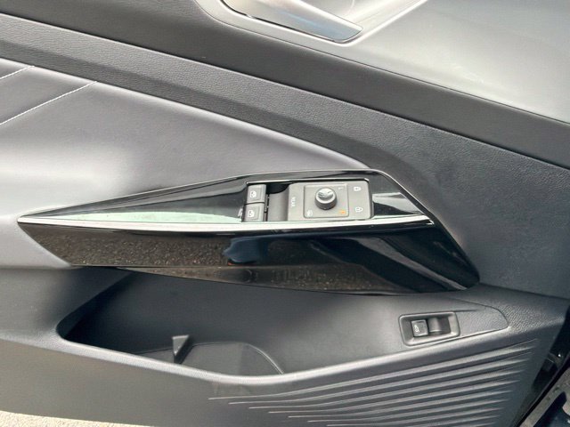 Thumbnail: 2023 Volkswagen ID.4 - 19