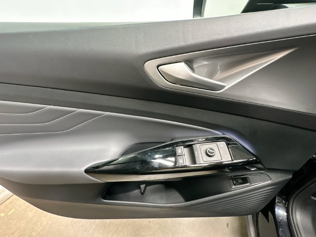 Thumbnail: 2023 Volkswagen ID.4 - 26