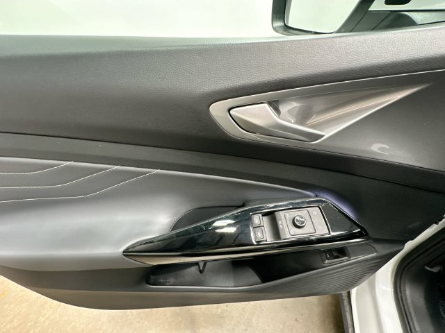 Thumbnail: 2023 Volkswagen ID.4 - 26