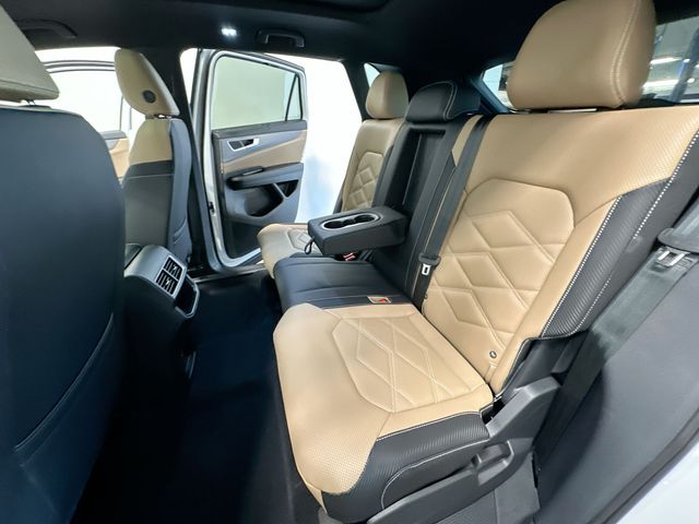 Thumbnail: 2026 Volkswagen Atlas - 12