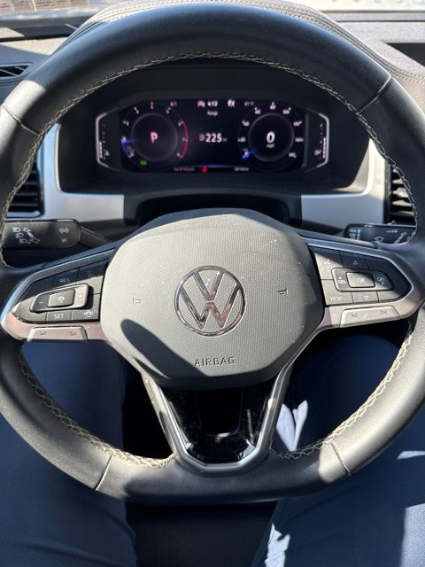 Thumbnail: 2022 Volkswagen Atlas - 16