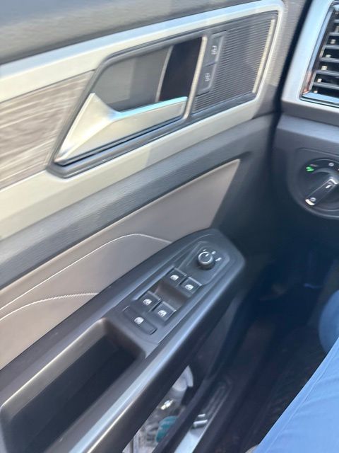 Thumbnail: 2022 Volkswagen Atlas - 19