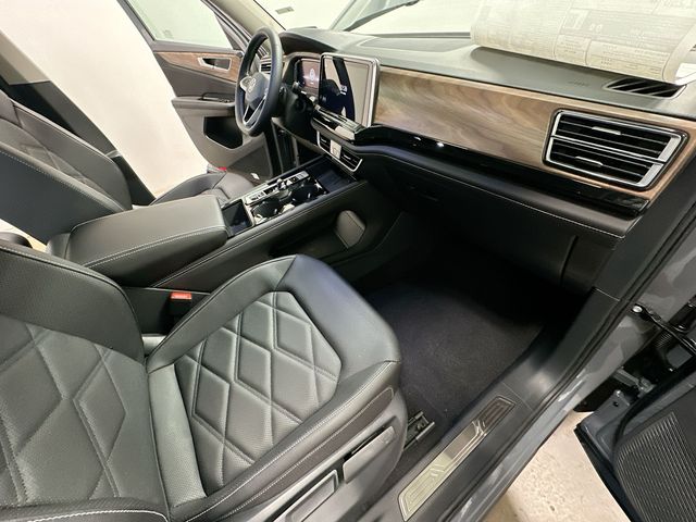 Thumbnail: 2026 Volkswagen Atlas - 13