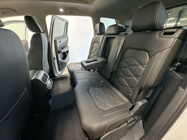 Thumbnail: 2026 Volkswagen Atlas - 12