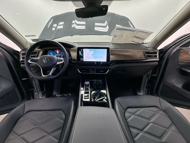 Thumbnail: 2026 Volkswagen Atlas - 9