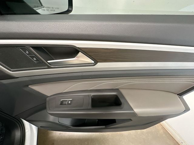 Thumbnail: 2022 Volkswagen Atlas - 29