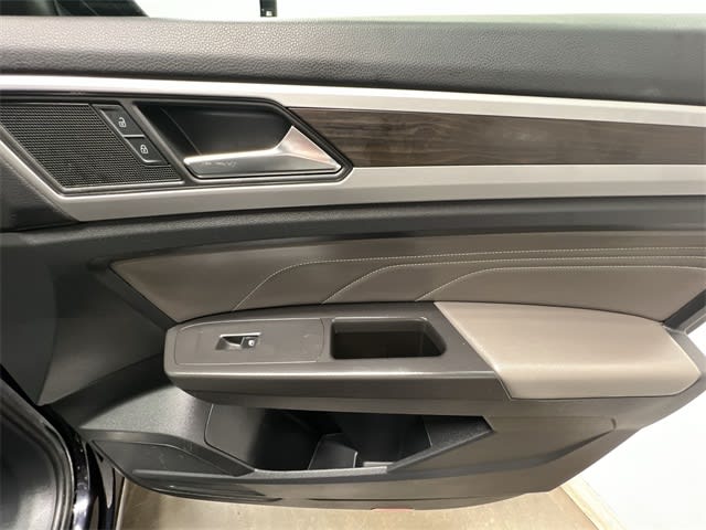 Thumbnail: 2023 Volkswagen Atlas - 27