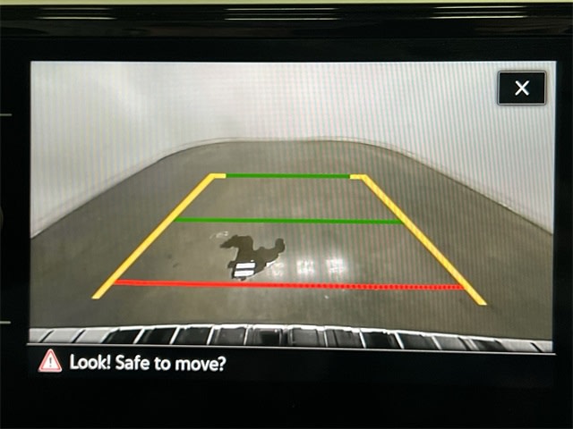 Thumbnail: 2023 Volkswagen Atlas - 24