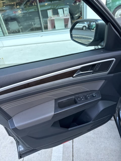 Thumbnail: 2022 Volkswagen Atlas - 17