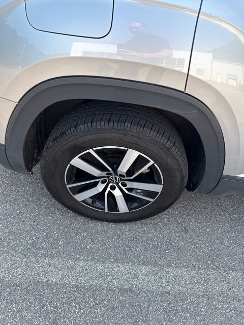 Thumbnail: 2023 Volkswagen Atlas - 12