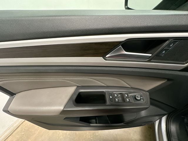 Thumbnail: 2023 Volkswagen Atlas - 25