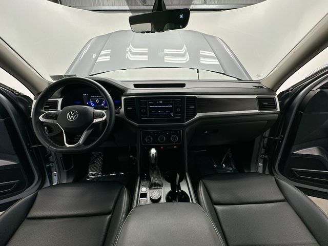 Thumbnail: 2023 Volkswagen Atlas - 10