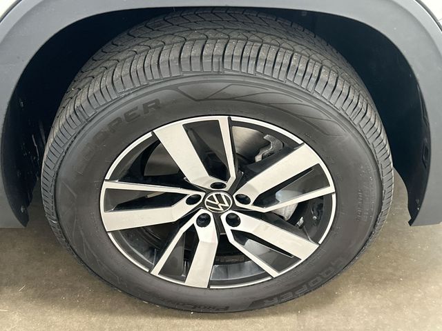 Thumbnail: 2023 Volkswagen Atlas - 8