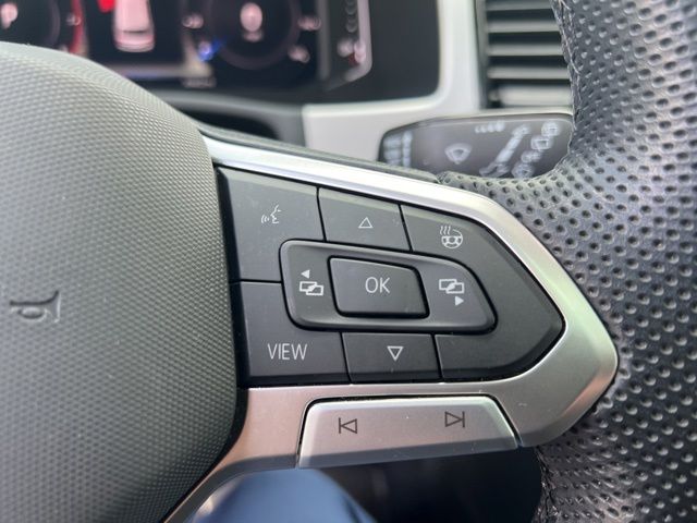Thumbnail: 2023 Volkswagen Atlas - 18