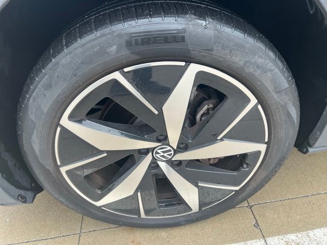 Thumbnail: 2023 Volkswagen ID.4 - 6