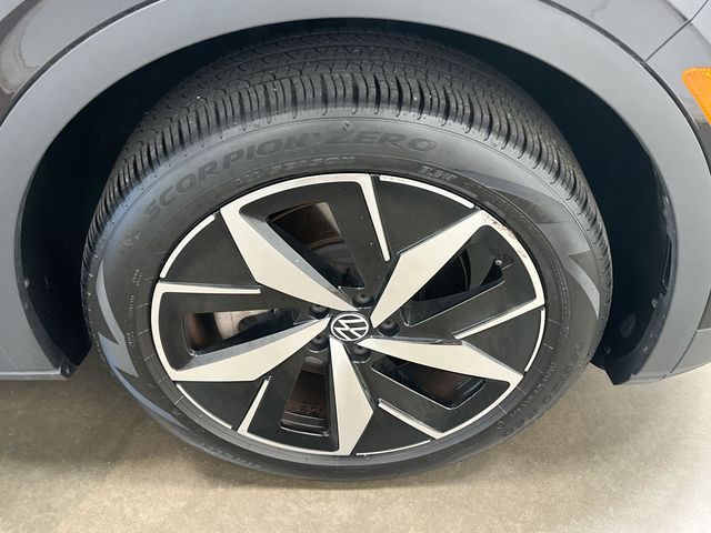 Thumbnail: 2023 Volkswagen ID.4 - 8