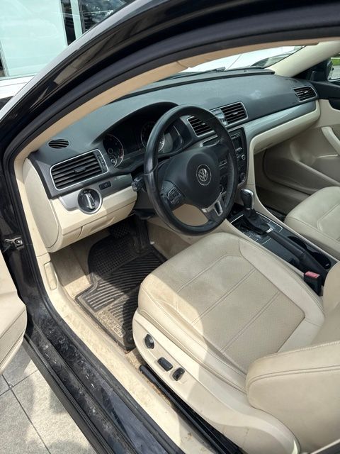 Thumbnail: 2014 Volkswagen Passat - 5