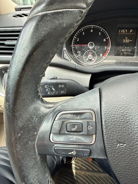 Thumbnail: 2014 Volkswagen Passat - 16