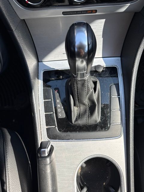 Thumbnail: 2013 Volkswagen Passat - 8