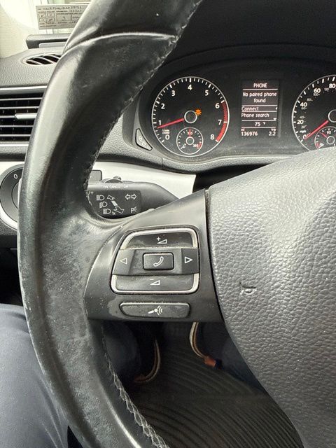 Thumbnail: 2013 Volkswagen Passat - 20