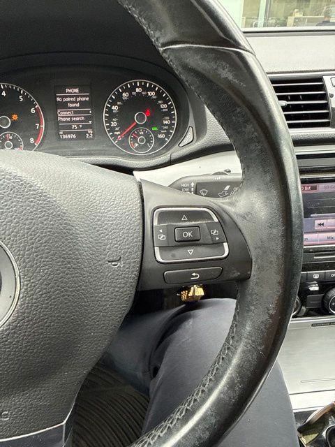 Thumbnail: 2013 Volkswagen Passat - 19