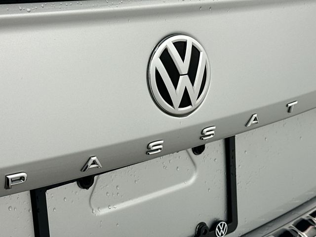 Thumbnail: 2020 Volkswagen Passat - 7