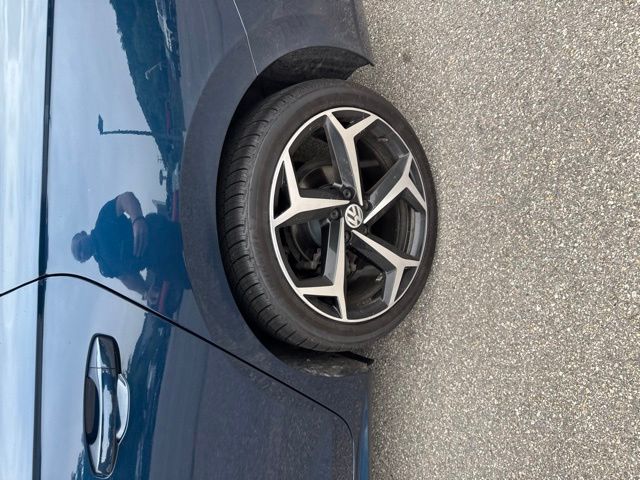 Thumbnail: 2021 Volkswagen Passat - 13
