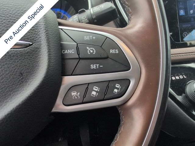 Thumbnail: 2017 Chrysler Pacifica - 19