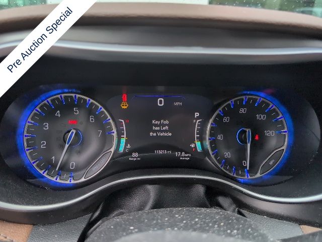 Thumbnail: 2017 Chrysler Pacifica - 9