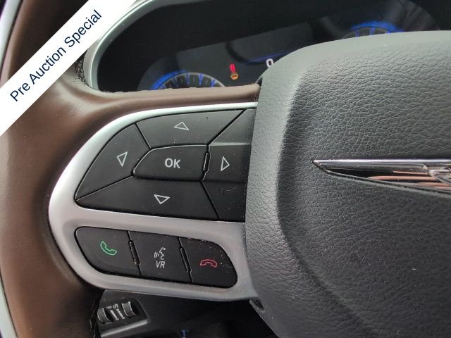 Thumbnail: 2017 Chrysler Pacifica - 18