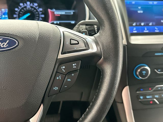 Thumbnail: 2020 Ford Edge - 21